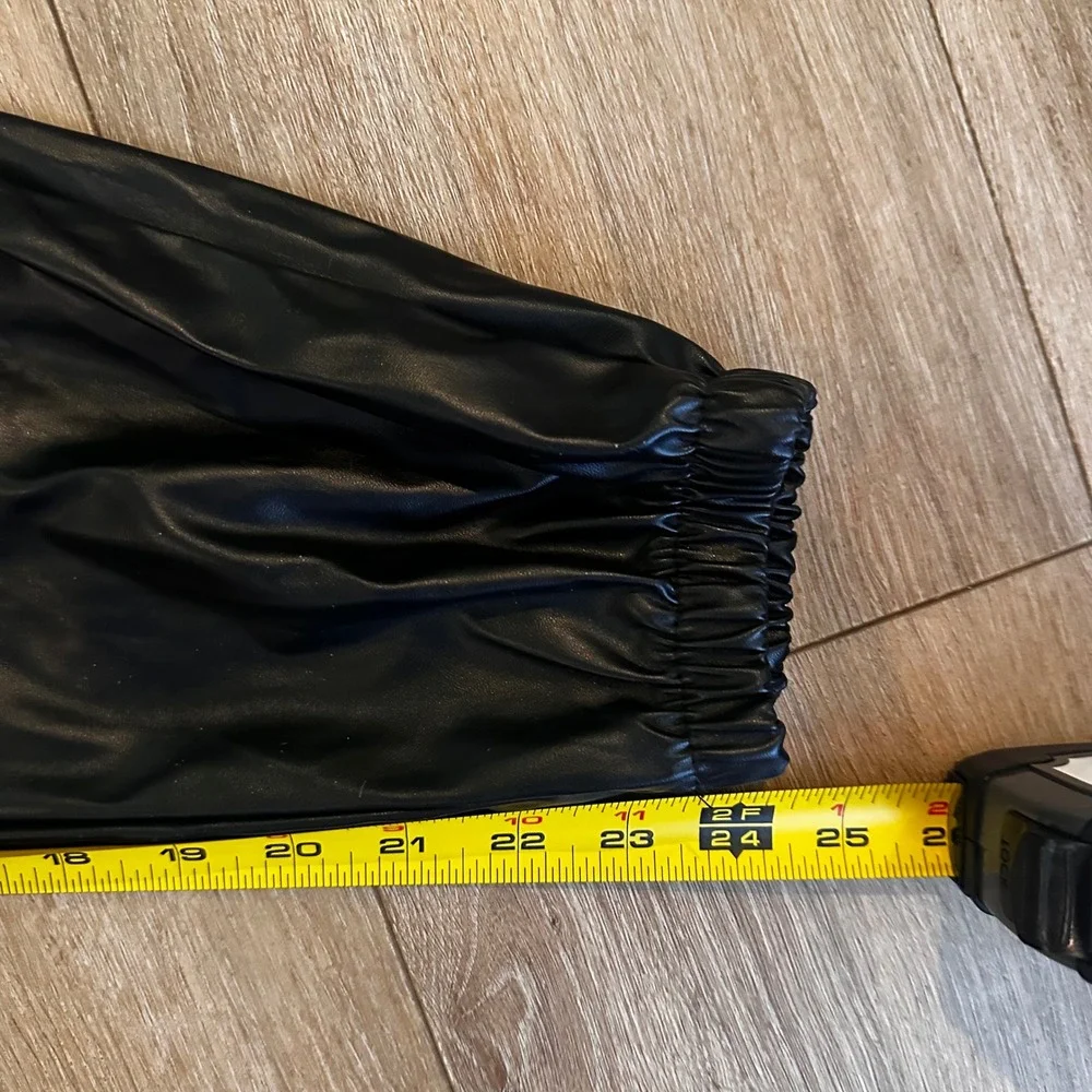 Girls Black Faux Leather Cargo Jogger Pants with D-Ring Detail Size 7/8 NWT